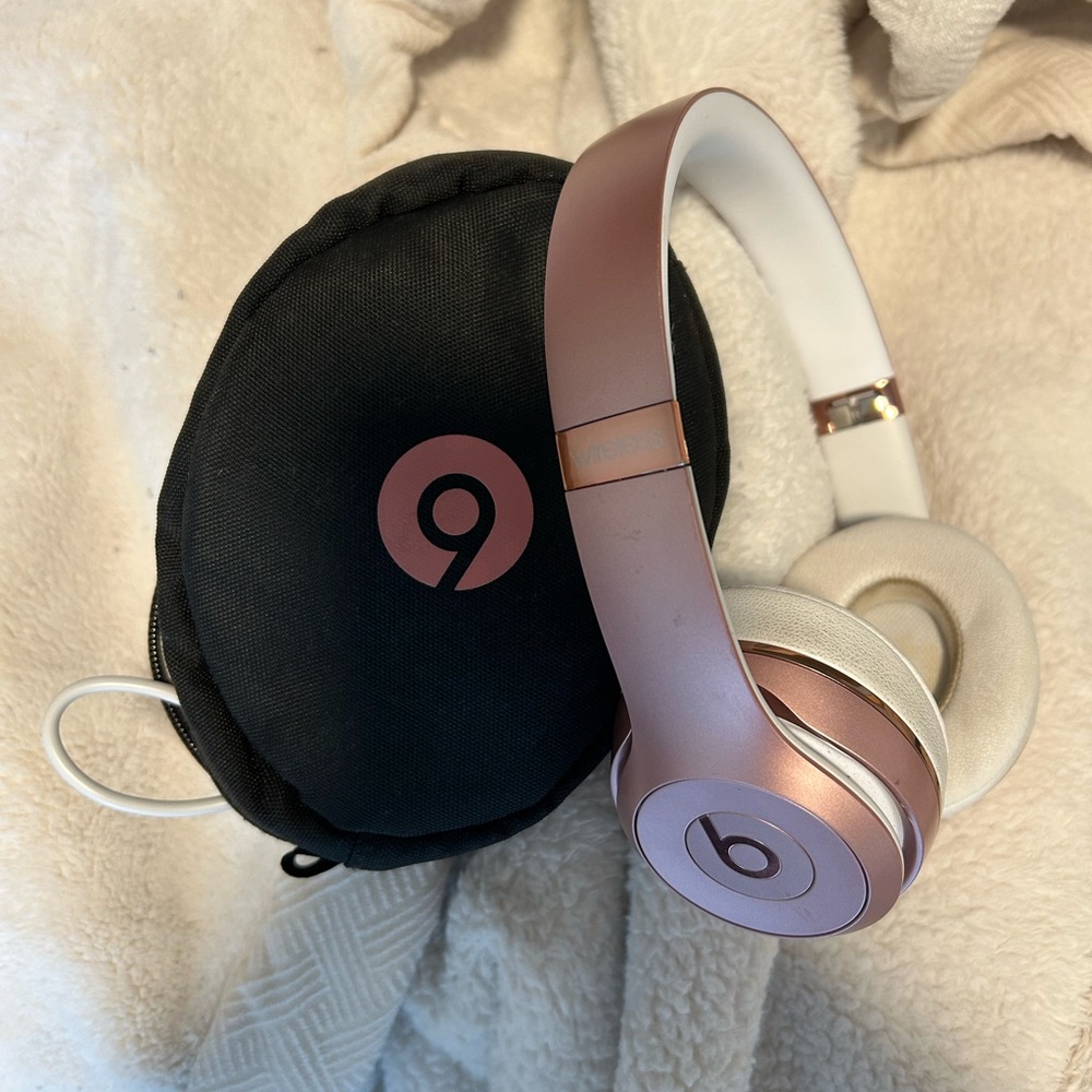 Beats Solo 3 Wireless Headphones